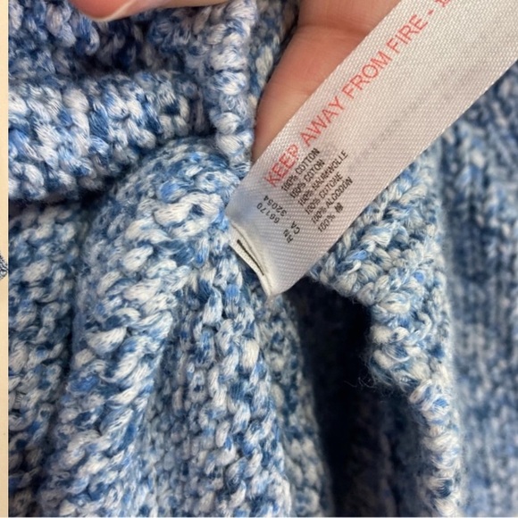 Free People Cruising Sweater Shorts Knit High Waisted Loose Blue Sz Medium New - Picture 11 of 11